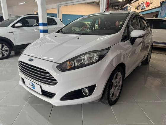 FORD FIESTA 1.5 SE HATCH 16V FLEX 4P MANUAL FORD FIESTA 1.5 SE HATCH 16V FLEX 4P MANUAL